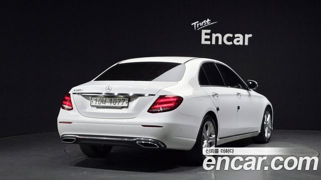 Mercedes-Benz E-Class E220d Avantgarde