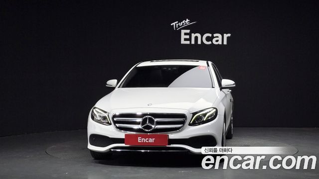 Mercedes-Benz E-Class E220d Avantgarde