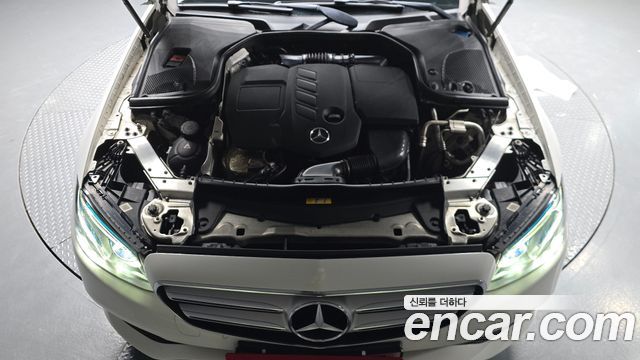 Mercedes-Benz E-Class E220d Avantgarde