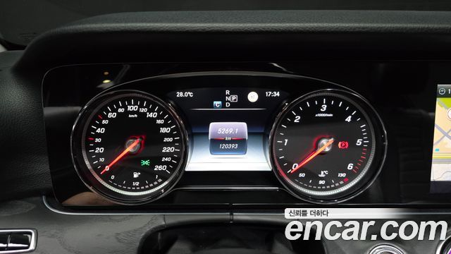 Mercedes-Benz E-Class E220d Avantgarde