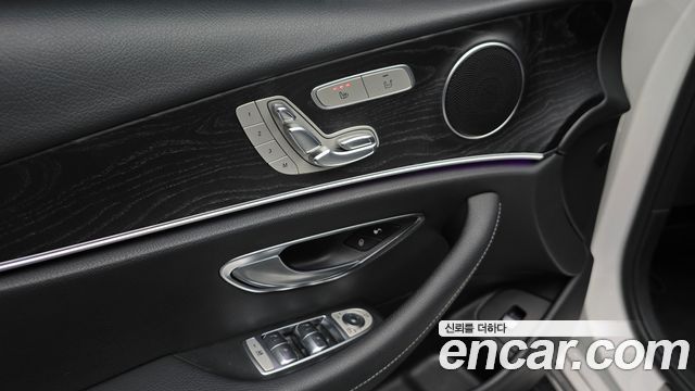 Mercedes-Benz E-Class E220d Avantgarde