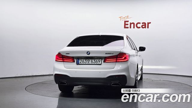BMW 5-Series 520d xDrive M Sport Package Plus
