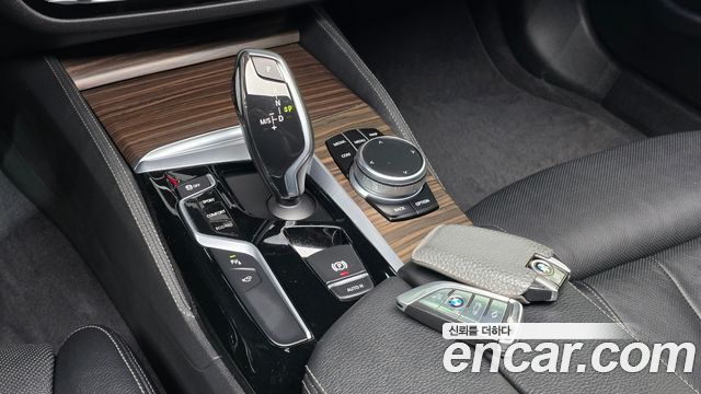 BMW 5-Series 520d xDrive M Sport Package Plus