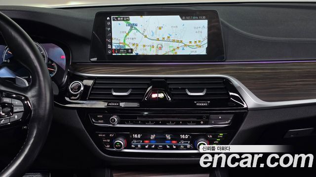 BMW 5-Series 520d xDrive M Sport Package Plus