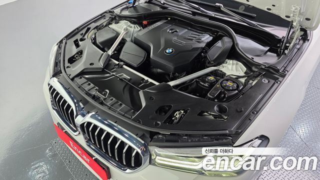 BMW 5-Series 520i M Sport