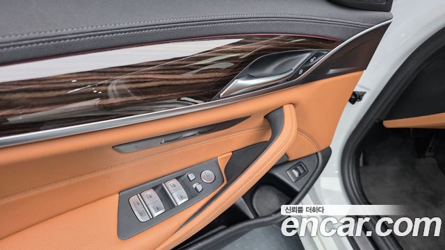 BMW 5-Series 520i M Sport