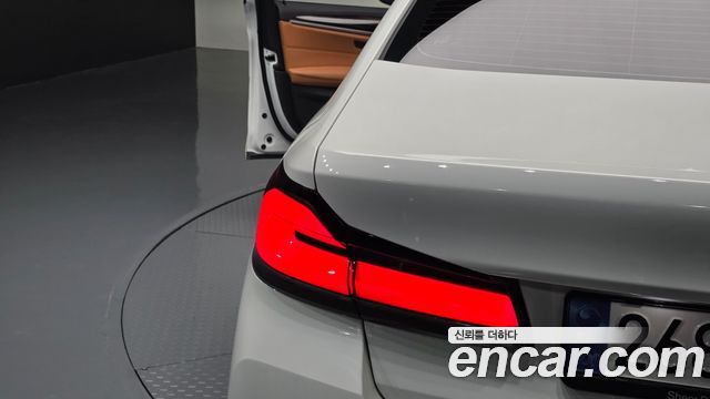 BMW 5-Series 520i M Sport