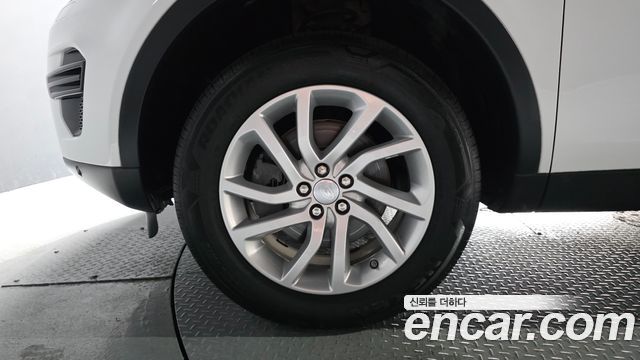 Land Rover Discovery Sport 2.0 TD4 SE