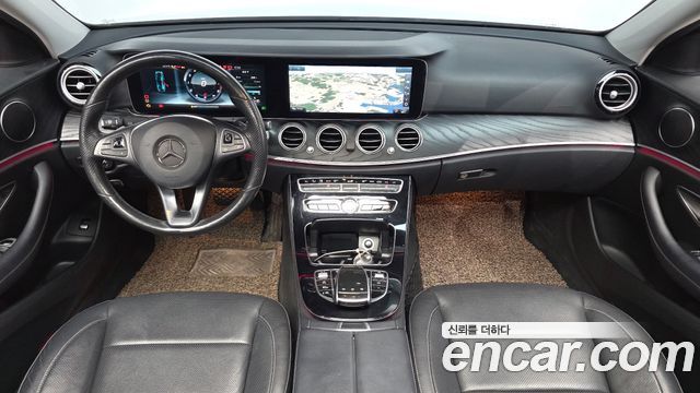 Mercedes-Benz E-Class E300 Avantgarde