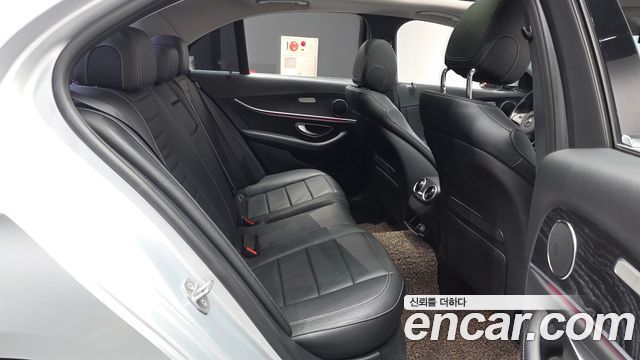 Mercedes-Benz E-Class E300 Avantgarde