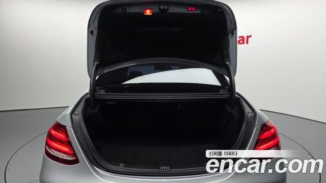 Mercedes-Benz E-Class E300 Avantgarde