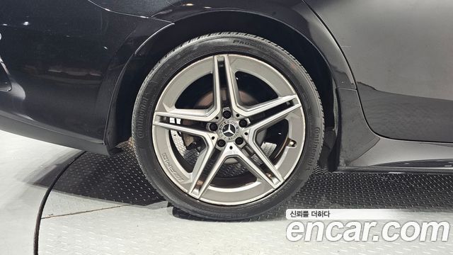 Mercedes-Benz CLS-Class CLS300d AMG Line