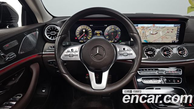 Mercedes-Benz CLS-Class CLS300d AMG Line