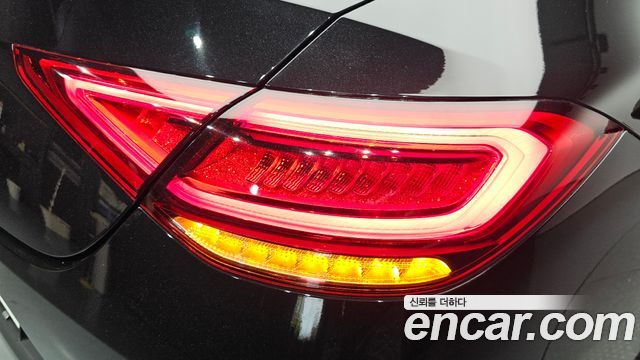 Mercedes-Benz CLS-Class CLS300d AMG Line