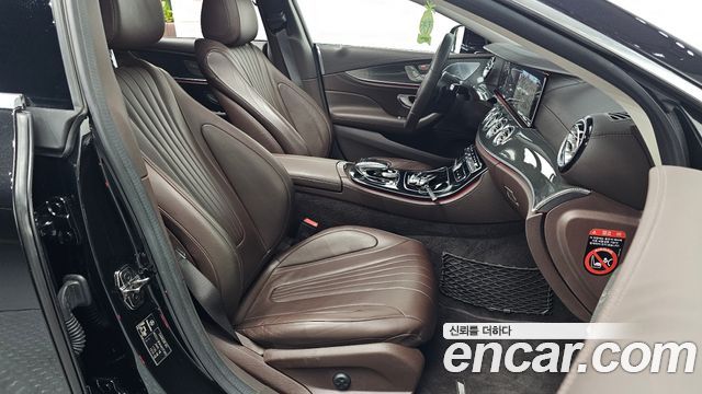 Mercedes-Benz CLS-Class CLS300d AMG Line