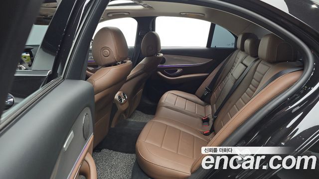 Mercedes-Benz E-Class E200 Avantgarde