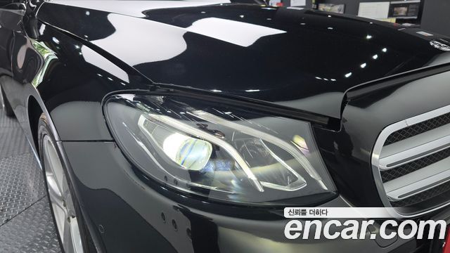 Mercedes-Benz E-Class E200 Avantgarde