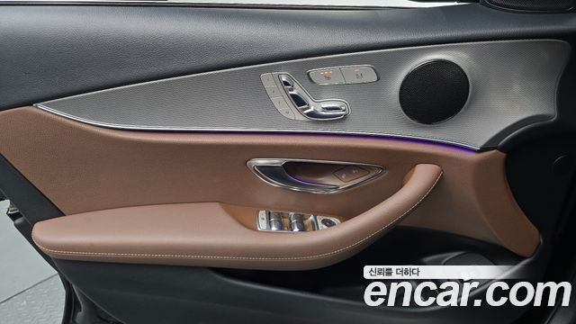 Mercedes-Benz E-Class E200 Avantgarde