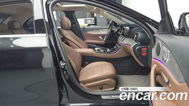 Mercedes-Benz E-Class E200 Avantgarde