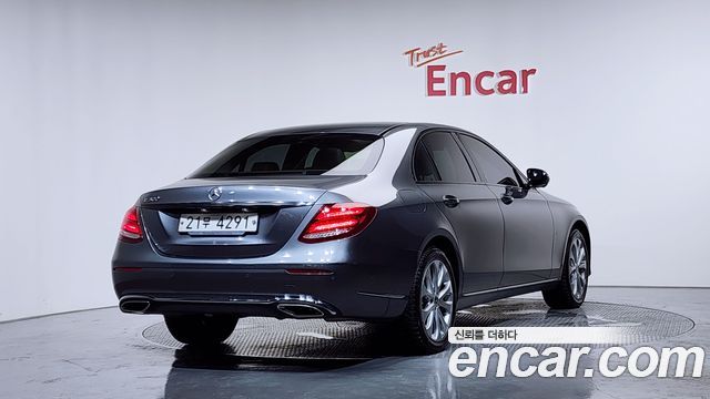 Mercedes-Benz E-Class E300 Exclusive
