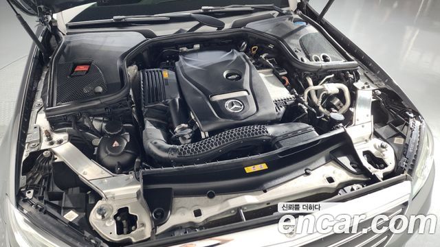 Mercedes-Benz E-Class E300 Exclusive
