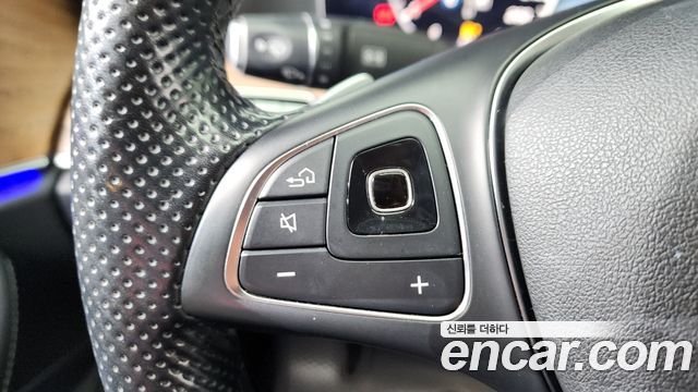 Mercedes-Benz E-Class E300 Exclusive