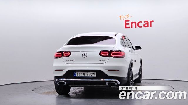 Mercedes-Benz GLC-Class GCL300 4MATIC Coupe