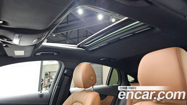 Mercedes-Benz GLC-Class GCL300 4MATIC Coupe
