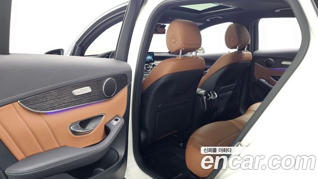 Mercedes-Benz GLC-Class GCL300 4MATIC Coupe