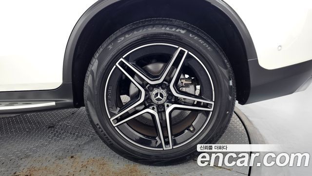 Mercedes-Benz GLC-Class GCL300 4MATIC Coupe