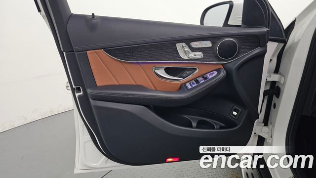 Mercedes-Benz GLC-Class GCL300 4MATIC Coupe