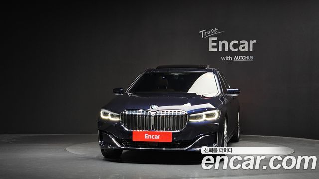 BMW 7-Series 740Li xDrive Design Pure Excellence
