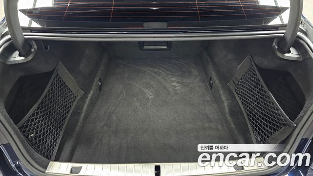 BMW 7-Series 740Li xDrive Design Pure Excellence