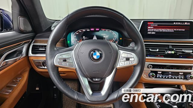 BMW 7-Series 740Li xDrive Design Pure Excellence