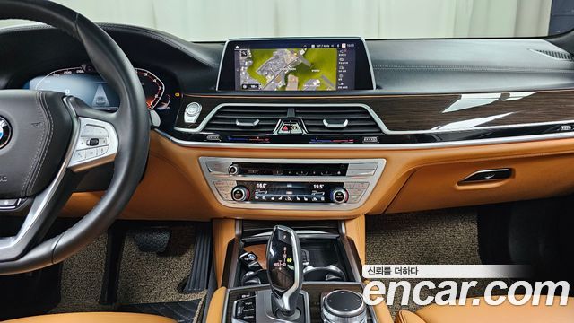 BMW 7-Series 740Li xDrive Design Pure Excellence