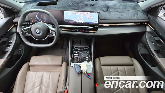 BMW 5-Series 520i