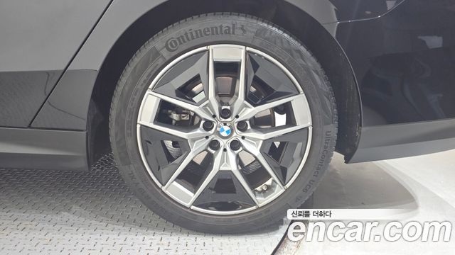 BMW 5-Series 520i