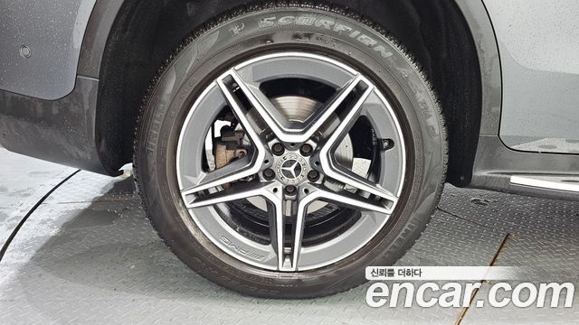 Mercedes-Benz GLC-Class GLC300e 4MATIC Coupe