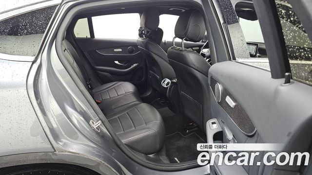 Mercedes-Benz GLC-Class GLC300e 4MATIC Coupe