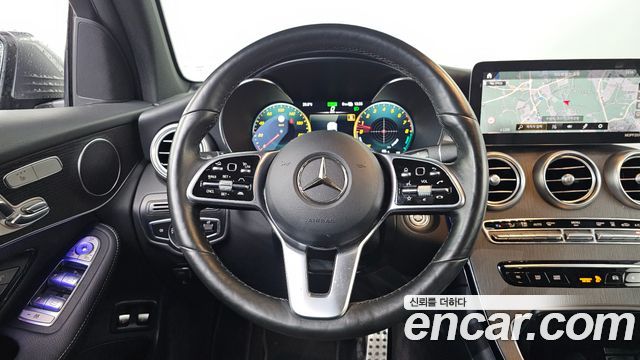 Mercedes-Benz GLC-Class GLC300e 4MATIC Coupe