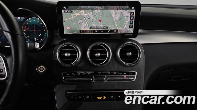Mercedes-Benz GLC-Class GLC300e 4MATIC Coupe