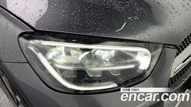 Mercedes-Benz GLC-Class GLC300e 4MATIC Coupe