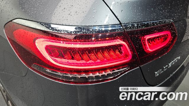 Mercedes-Benz GLC-Class GLC300e 4MATIC Coupe