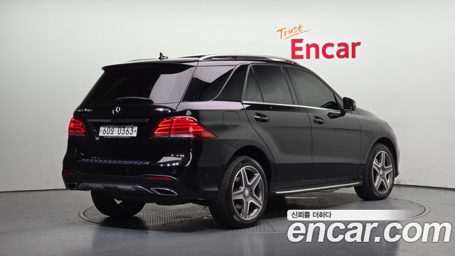 Mercedes-Benz GLE-Class GLE350 d 4MATIC