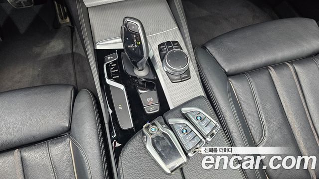 BMW 5-Series 520d M Sport package