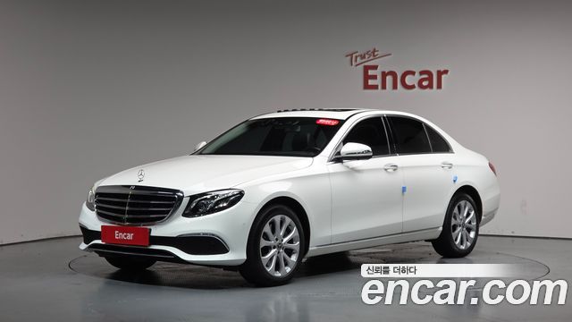 Mercedes-Benz E-Class E300 4MATIC Exclusive