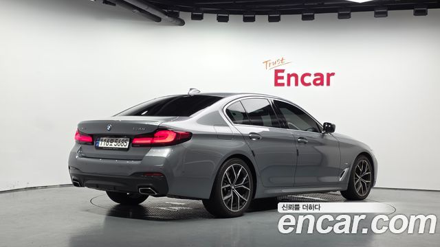 BMW 5-Series 530i xDrive M Sport Package