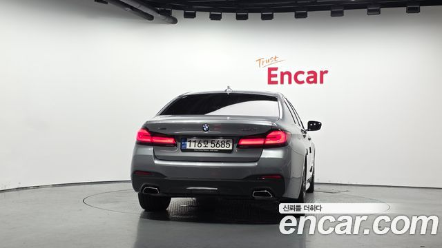 BMW 5-Series 530i xDrive M Sport Package