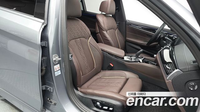 BMW 5-Series 530i xDrive M Sport Package