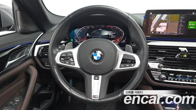 BMW 5-Series 530i xDrive M Sport Package